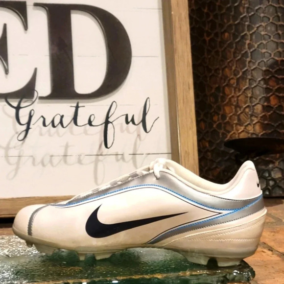 Nike Womens First2 Team FG Soccer Cleats Wmns 8.5 #316015 141 - Picture 3 of 7